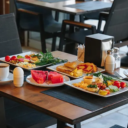 Akkan Hotel 3*